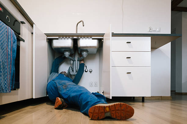 Professional Drain Cleaning technician working in Fillmore, CA